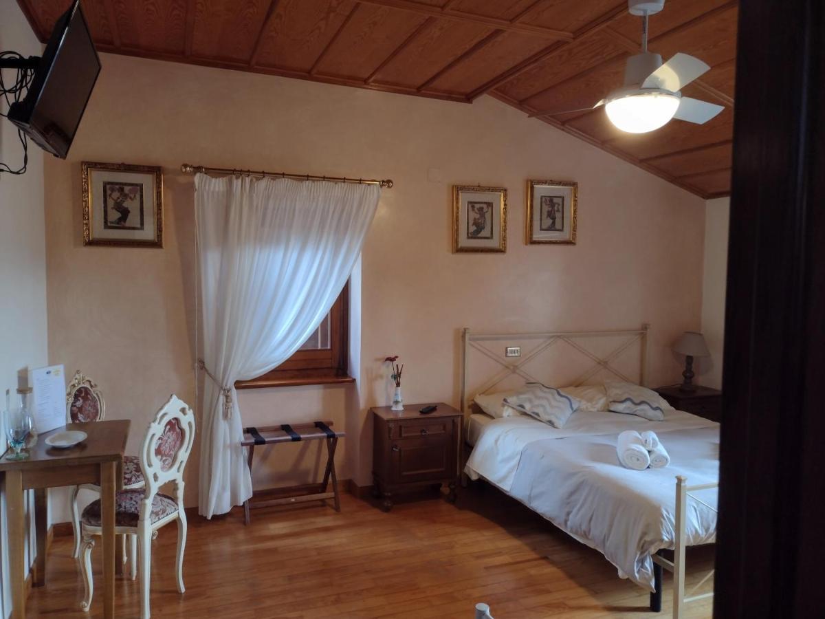 Villa Montegenco Comunanza Extérieur photo