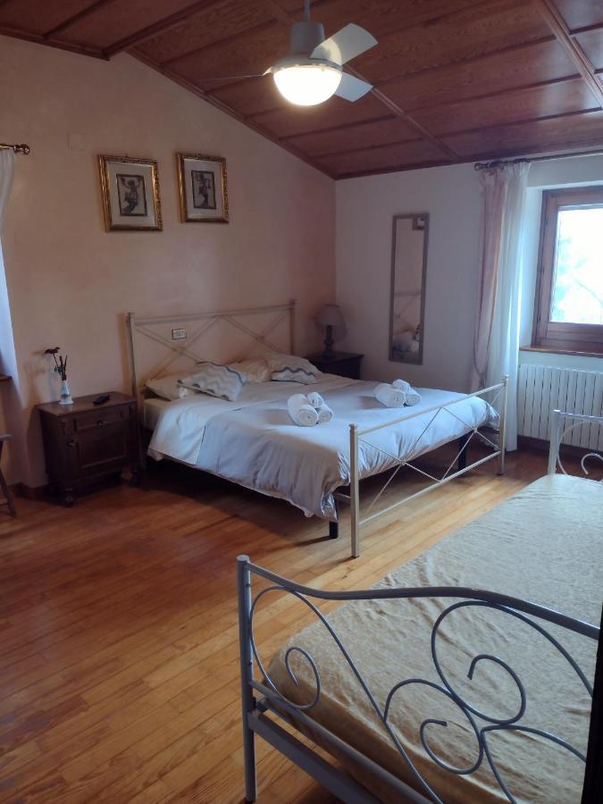 Villa Montegenco Comunanza Extérieur photo