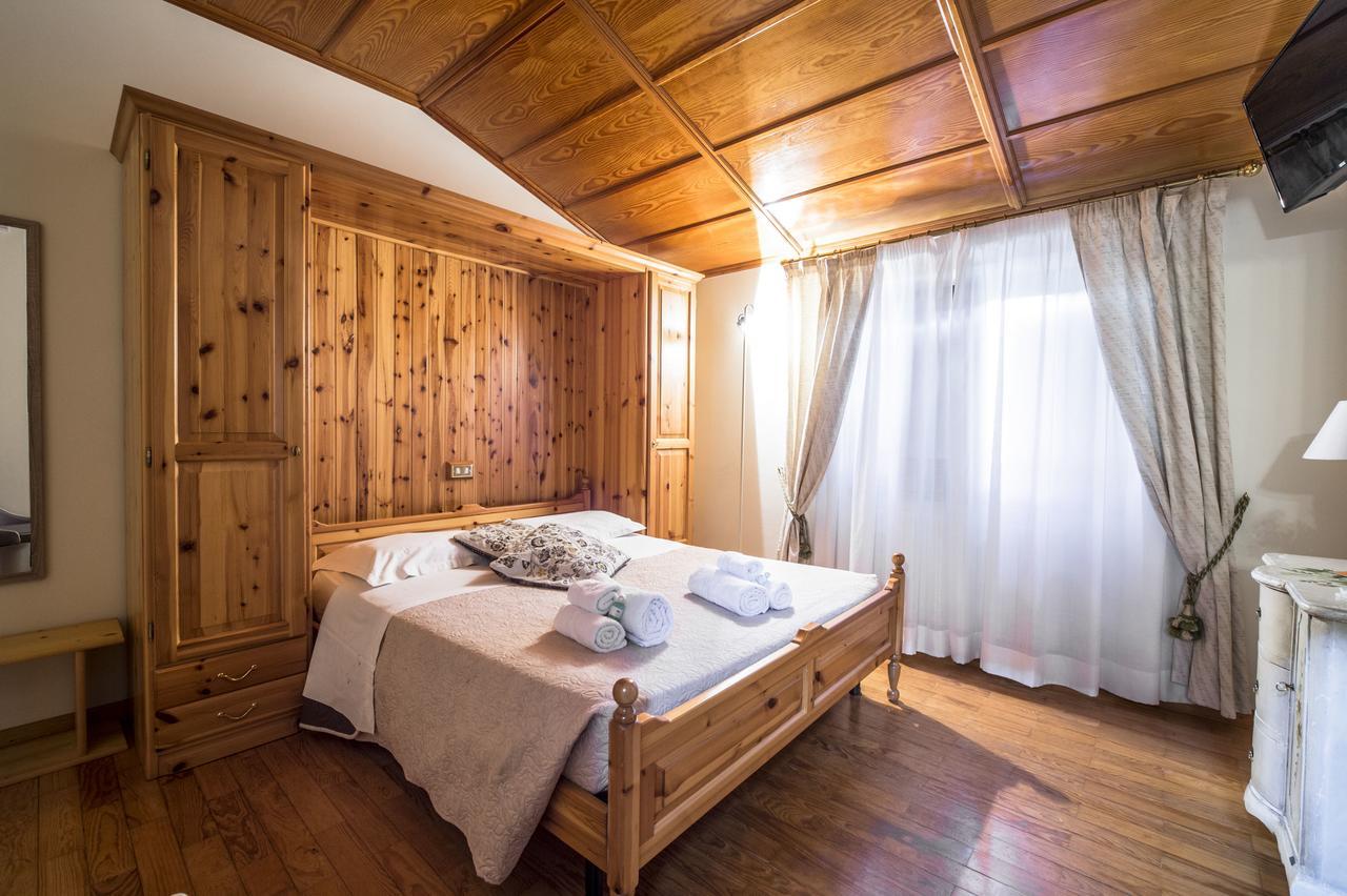 Villa Montegenco Comunanza Extérieur photo