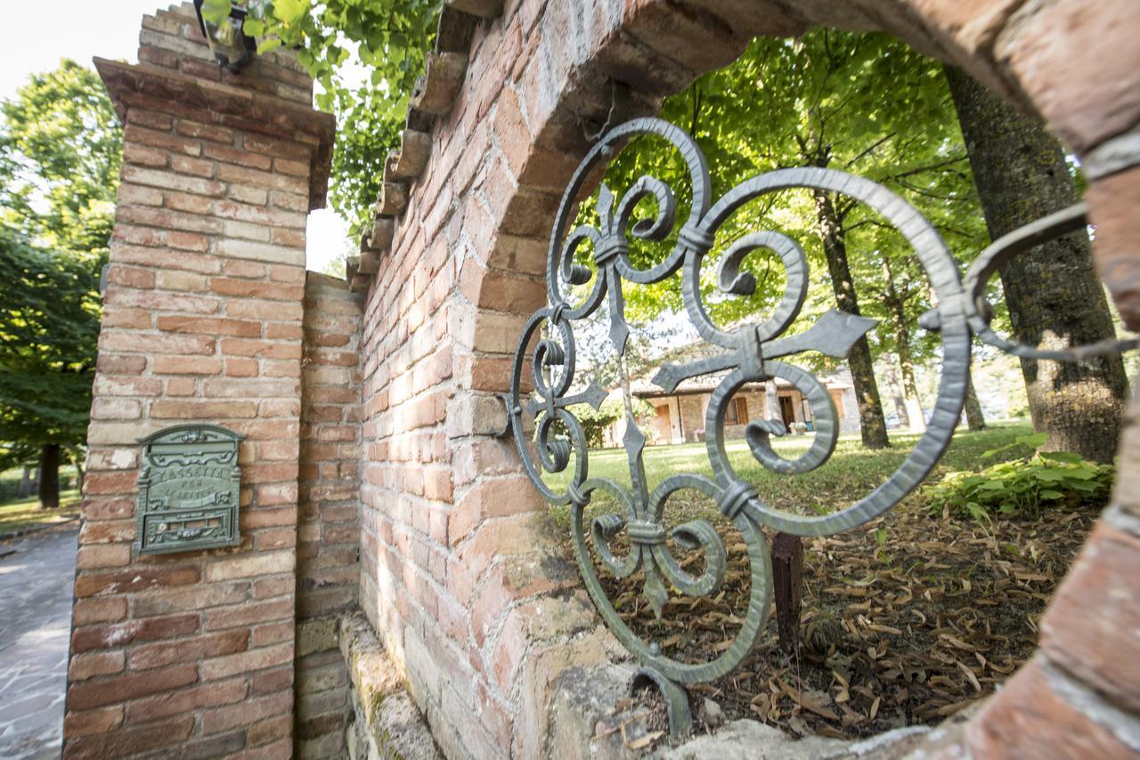 Villa Montegenco Comunanza Extérieur photo